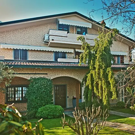 Bed & Breakfast B&blatosca Marina di Massa